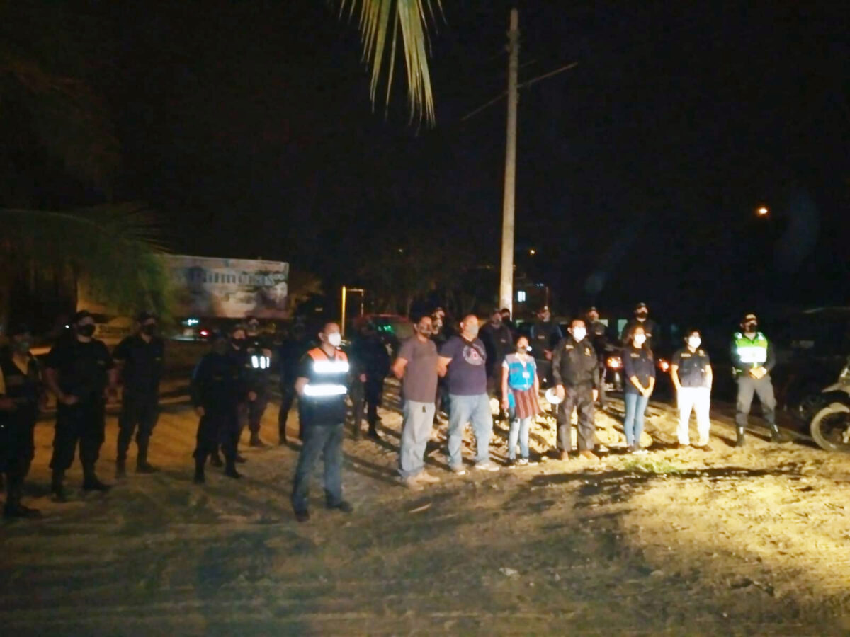 Intervienen a jóvenes libando licor en Zorritos