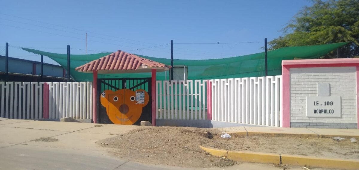 El techado de malla Raschel colapsa en colegio de Acapulco