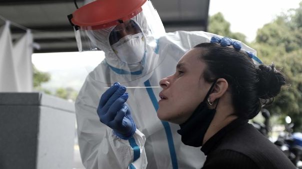 Costa Rica detecta ocho casos probables de reinfección por COVID-19