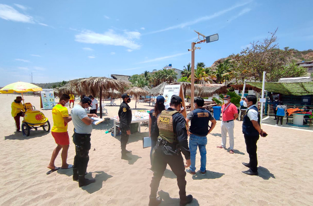 Bañistas fueron multados en las playas por semana santa