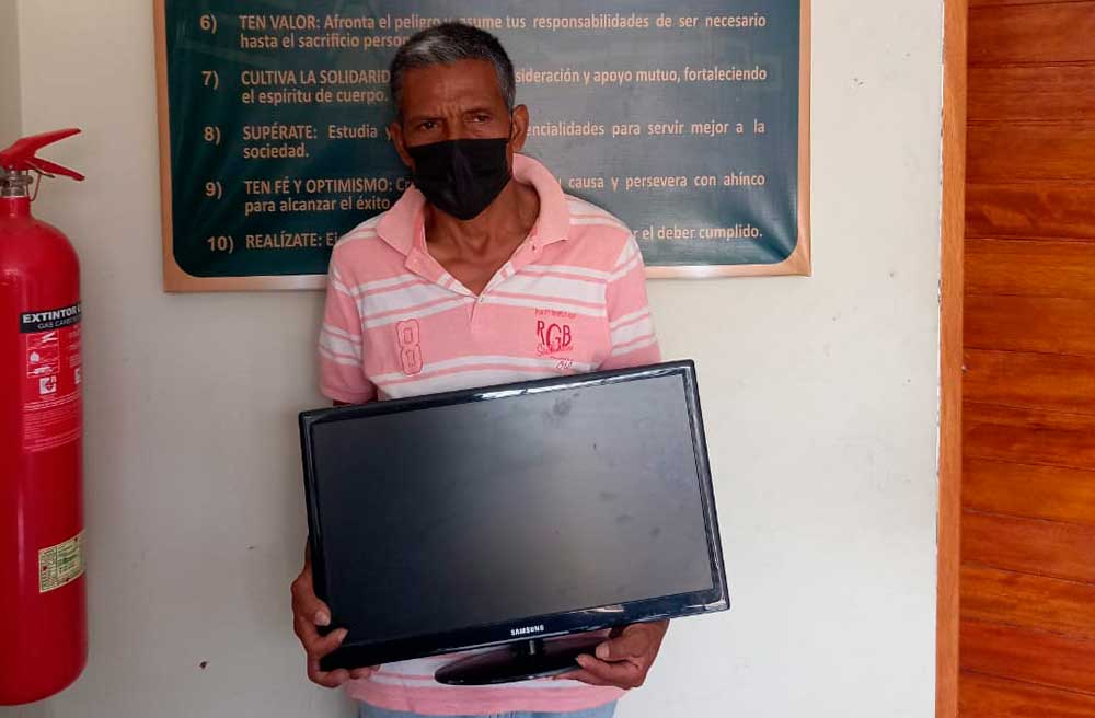 Capturado por robar tv en una vivienda