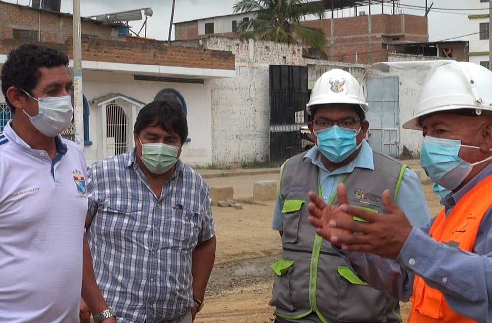 Regidor Dolmos acudió a fiscalizar obra en barrio Bellavista