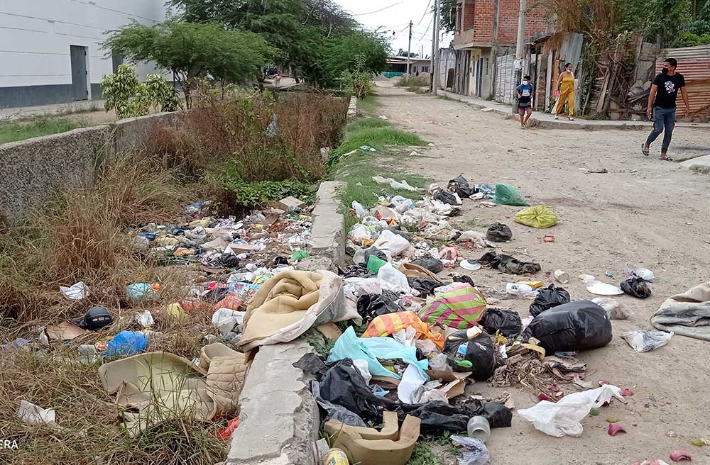 Vecinos exigen al alcalde de Tumbes la limpieza del dren Salamanca