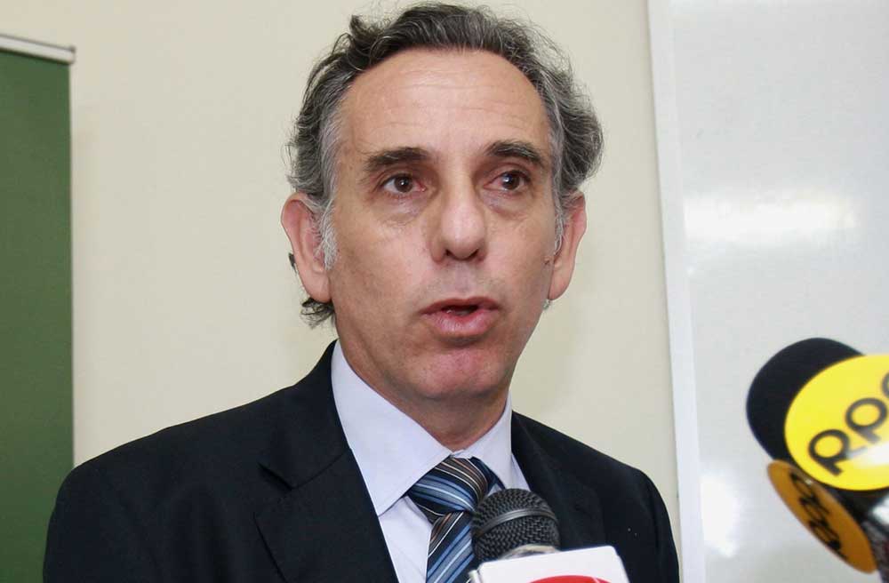 Nos interesa que inversión privada crezca, afirma Pedro Francke