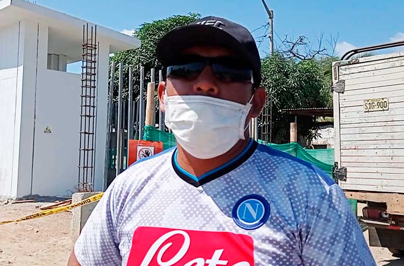 Perdió la visión al caerle concreto y contratista no le reconoce nada