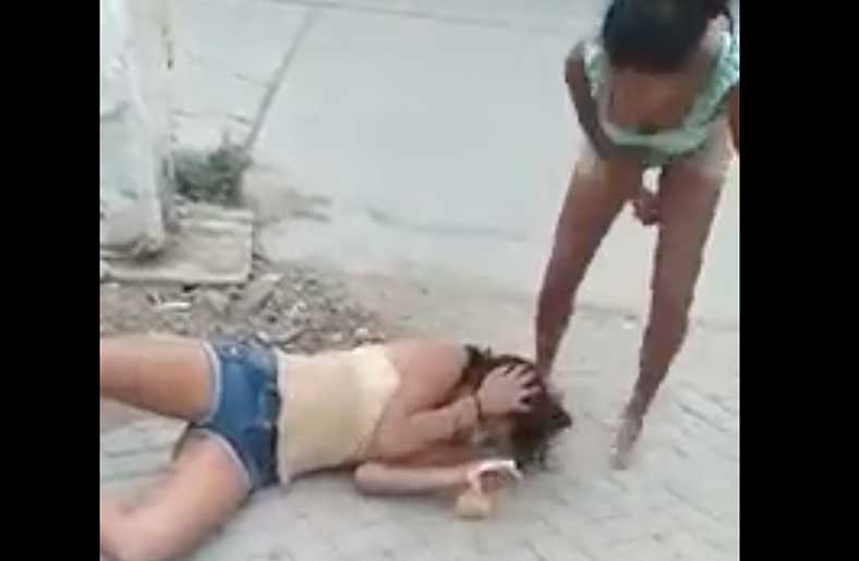 Venezolana le dio dura golpiza a peruana