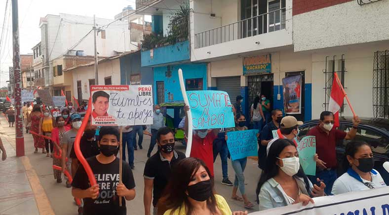 Realizan marcha para exigir voto de confianza al gabinete Bellido
