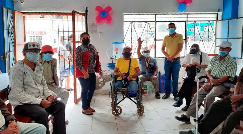 Beneficencia pública realiza actividad por el día del adulto mayor
