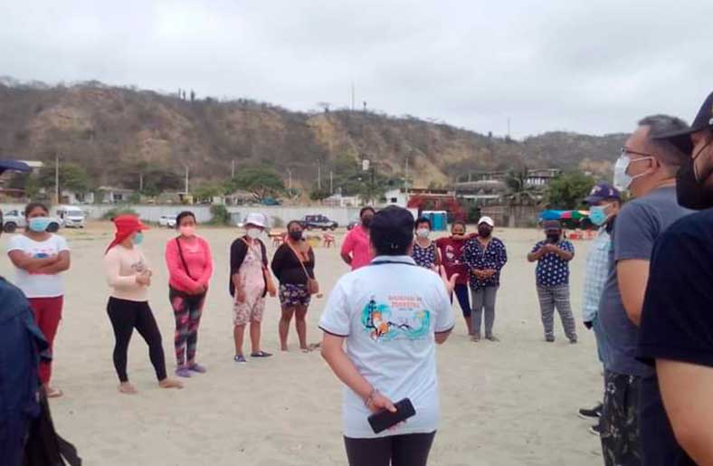 Notifican a comerciantes ubicados en espacios no autorizados