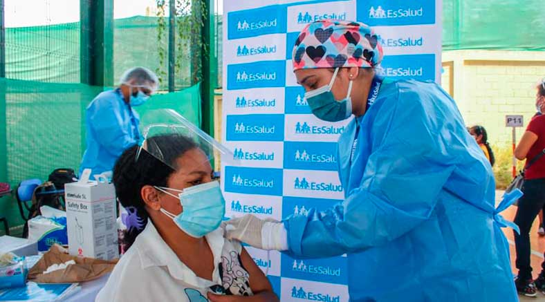 Se realizó la tercera vacunatón para mayores de 35 años