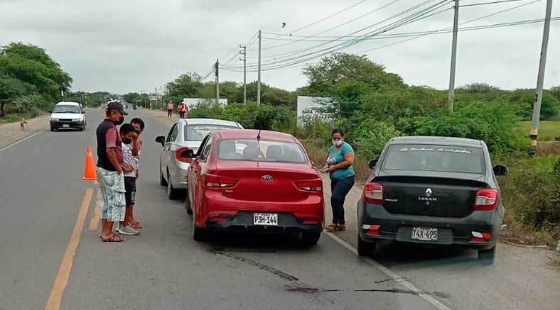 Triple choque de vehículos deja daños materiales en la Panamericana