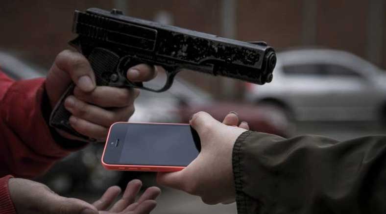 Adolescente fue víctima de asalto frente al estadio Mariscal Cáceres