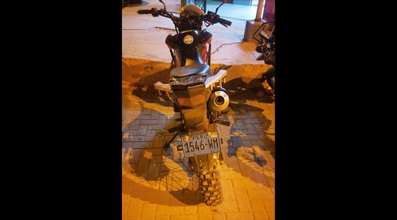 Sujeto es detenido por infringir el reglamento nacional de tránsito