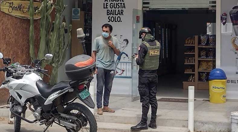 Miembros de la PNP y Serenazgo, detuvieron a sujeto qué se negaba a abandonar local comercial