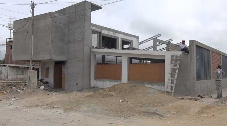 Obra “Mejoramiento del servicio de educación inicial en el colegio Mafalda Lama” a un 75% de avance