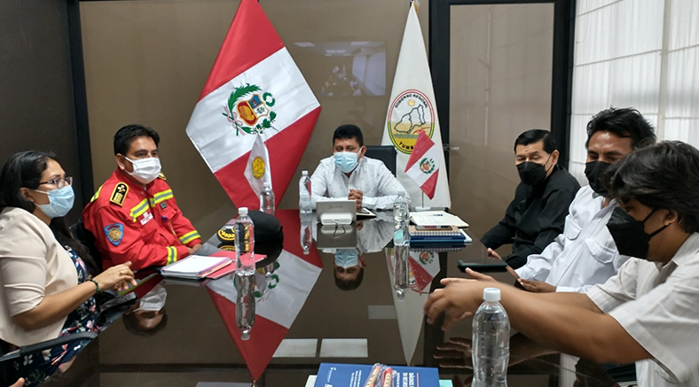 GORE encargado busca destrabar proyectos a favor de los bomberos