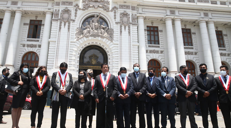 Perú Libre votará de forma unánime contra la moción de vacancia