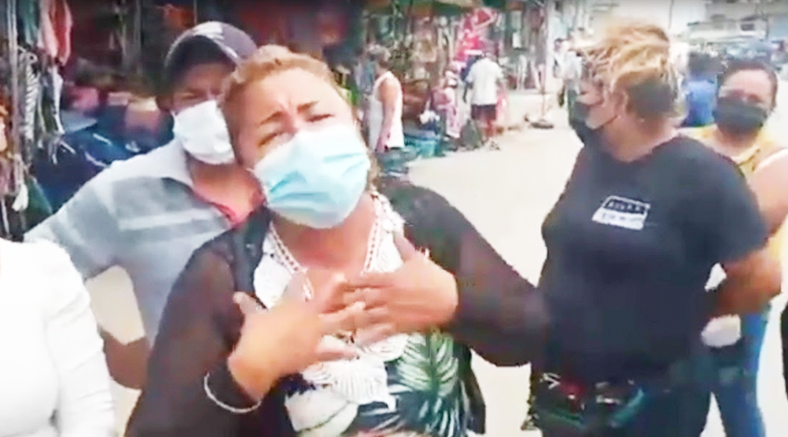 Comerciantes exigieron apoyo al alcalde Jimmy Silva para trabajar durante la campaña navideña