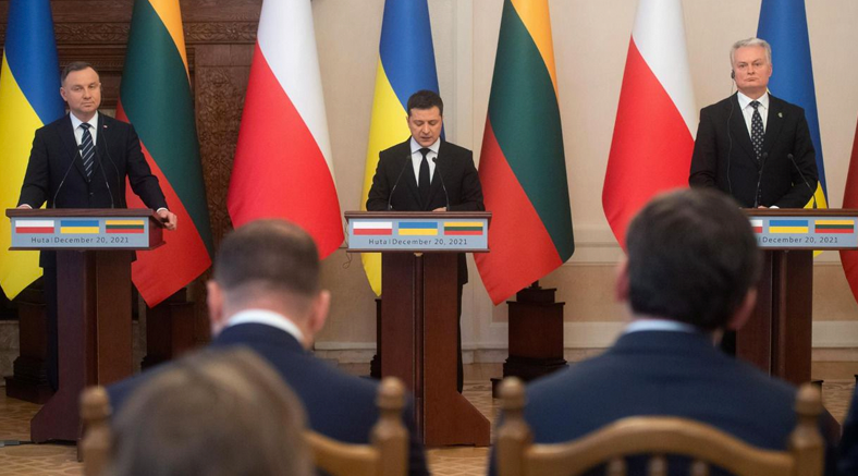 Ucrania recibe el apoyo de polacos y lituanos en plena tensión con Rusia