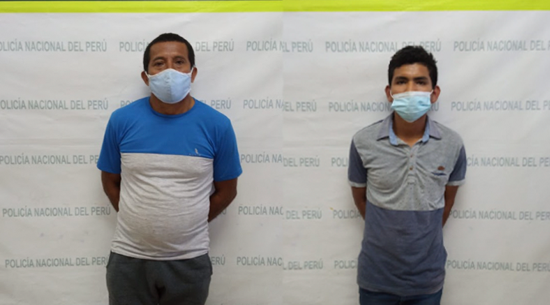 Capturan a dos sujetos por robo uno de ellos quiso trepar por los techos