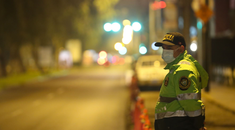 Toque de queda será de 1 am a 4 am en Navidad y Año Nuevo