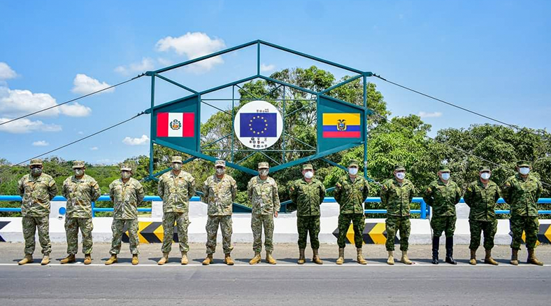 Reunión binacional entre la 1ra brig inf-Tumbes y la bimot 1 “El Oro”