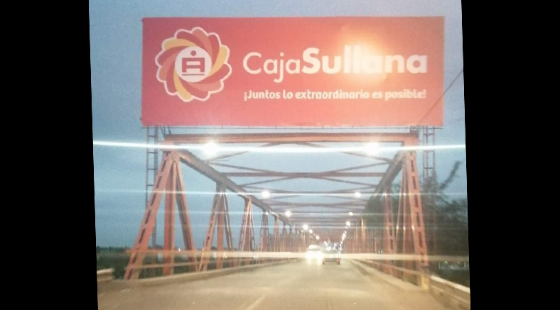 tumbesinos indignados por banner publicitario colocado al ingreso de la ciudad 