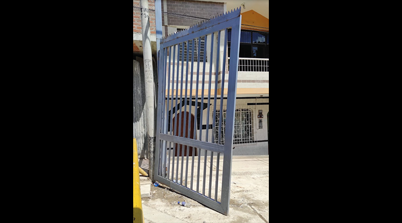Enrejado del mercado modelo se cae a pedazos a poco tiempo de construido