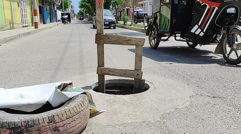 Continúa el problema de buzones sin tapa en avenida Fernando Belaúnde