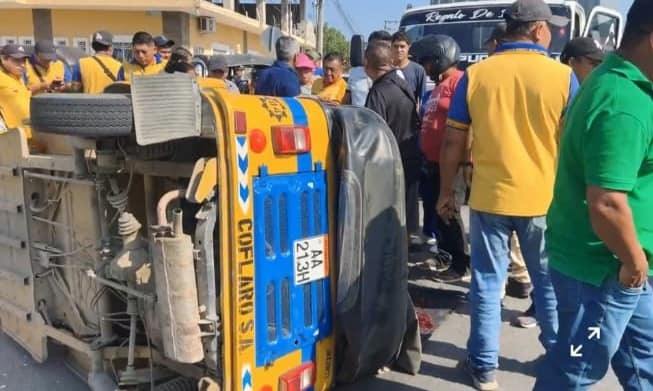 VIOLENTO CHOQUE DEJA DOS HERIDOS EN LA FRONTERA
