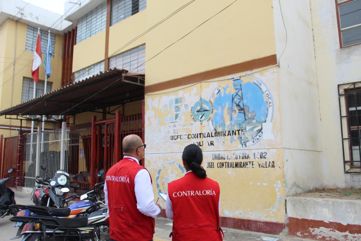 FALTA DE CONTROL EN INGRESO Y SALIDA DE PERSONAL DE UGEL CONTRALMIRANTE VILLAR