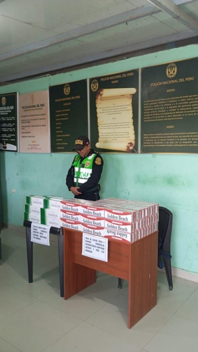 UTILIZAN MUJERES PARA TRANSPORTAR CIGARRILLOS DE CONTRABANDO A TUMBES