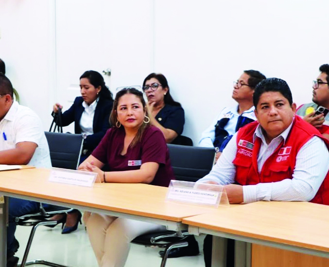 DIRECTORA DE SALUD EN EL OJO DE LA TORMENTA TRAS DESISTIR DE SUS VACACIONES