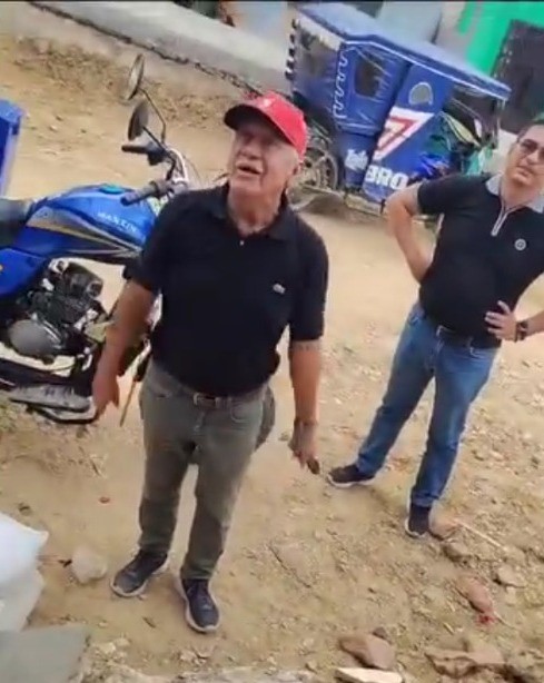 EL CONTRATISTA CARLOS BOYER HABRÍA AMENAZADO A MORADORES DE LA AV. EL EJÉRCITO