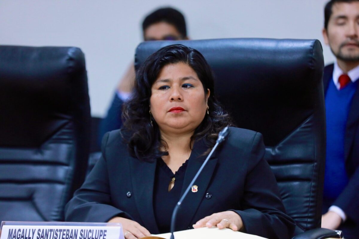 CONGRESISTA SANTISTEBAN EXIGE ACCIONES ANTE PRESUNTOS ACTOS DE CORRUPCIÓN EN LA DEFENSORÍA DEL PUEBLO DE TUMBES