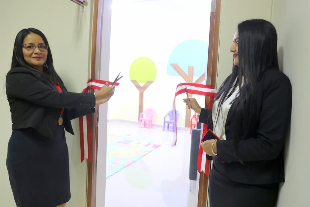 CORTE DE TUMBES INAUGURA CÁMARA GESELL EN SEDE CENTRAL