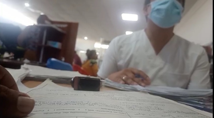 Personal del hospital JAMO no cumpliría con horario y deja a pacientes desatendidos