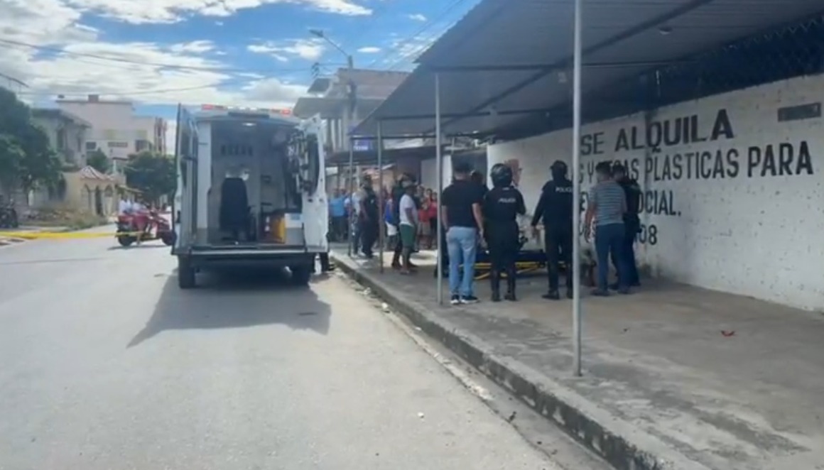 SICARIOS ASESINAN A DOS HOMBRES MIENTRAS JUGABAN CASINO EN LA FRONTERA