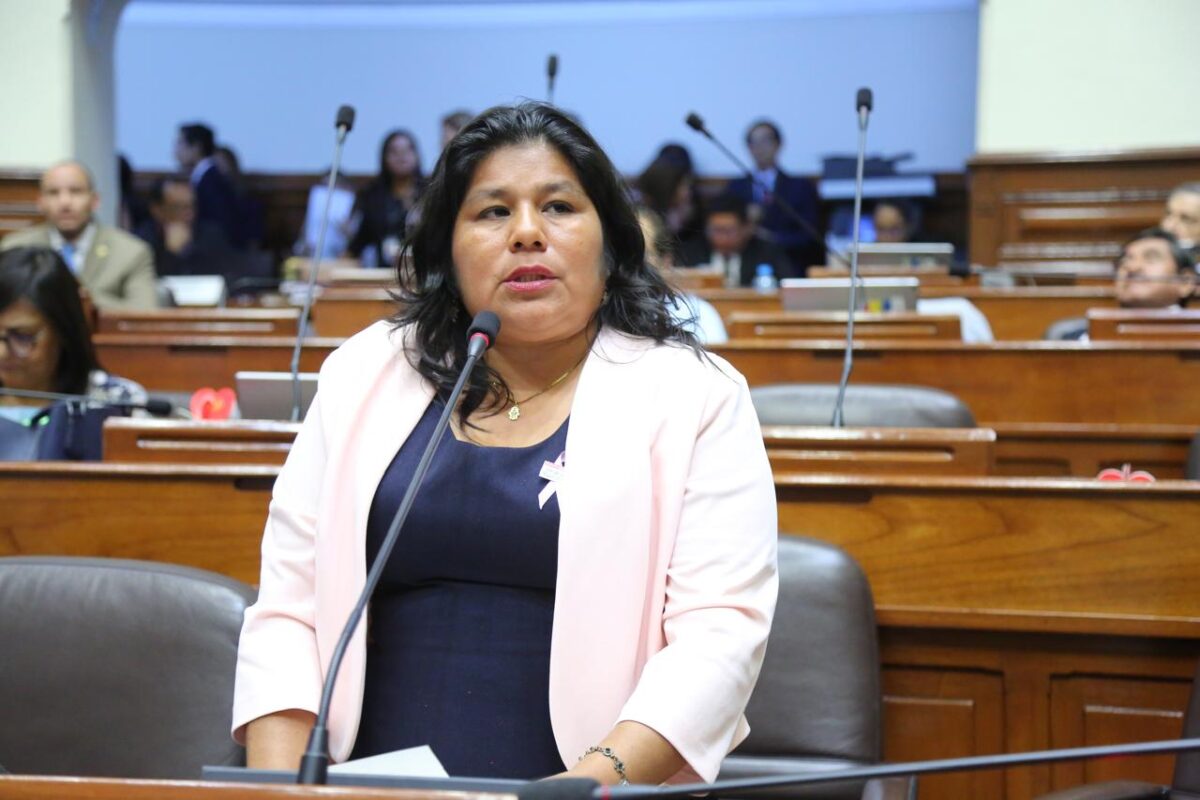 Aprueban reestructuración de deudas con tasas preferenciales para pescadores artesanales afectados por oleajes anómalos