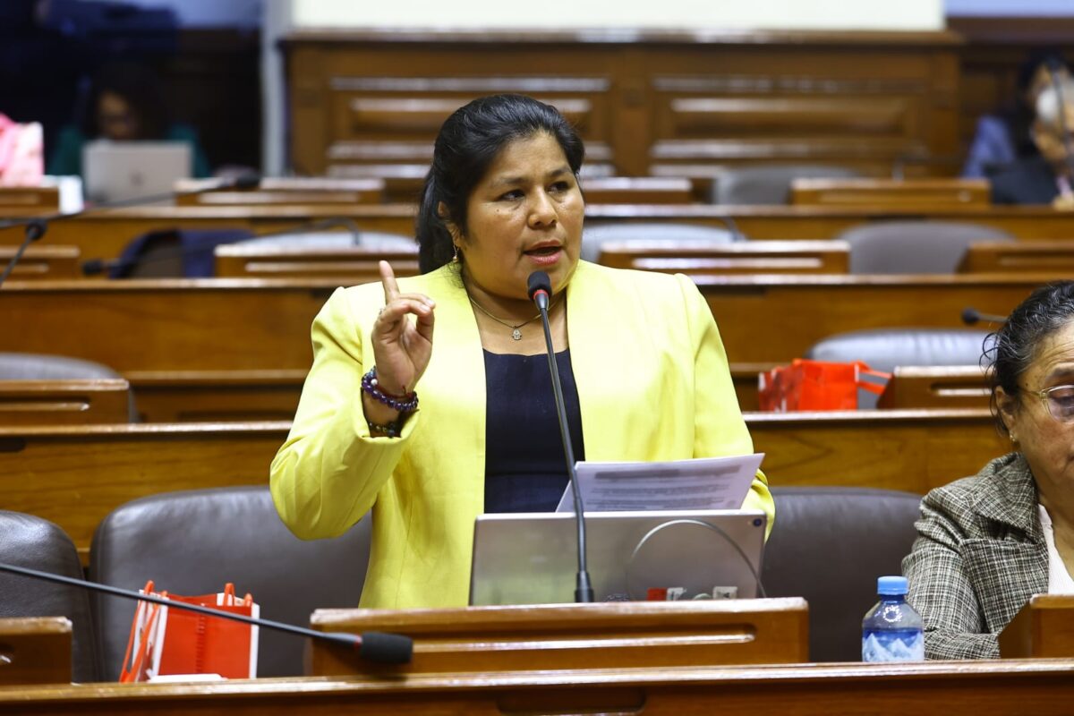 Congresista Magally Santisteban convoca mesa técnica para impulsar construcción de nuevo puente sobre el río Tumbes