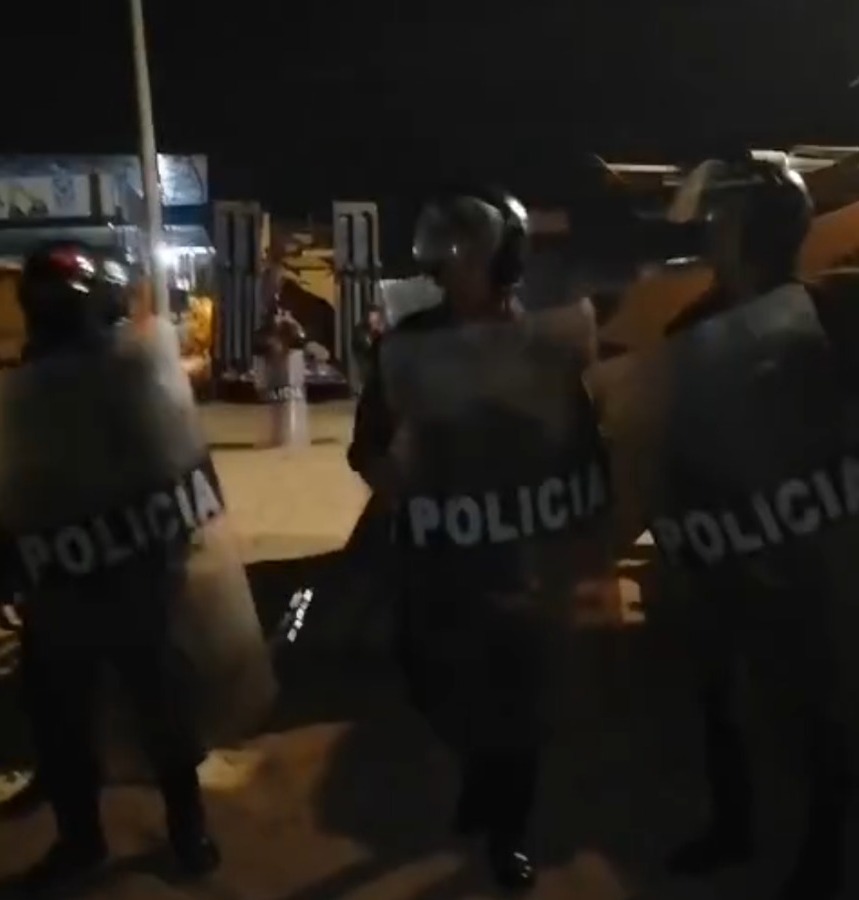 Municipalidad de Tumbes intenta desalojar a más de 15 familias en el asentamiento humano 8 de Septiembre