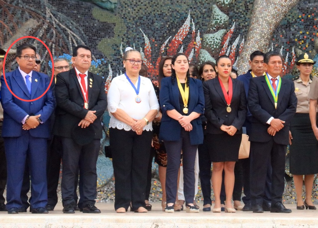 JIMY SILVA NO FUE UN “COLADO” EN LA CEREMONIA DEL DOMINGO, ÉL FUE INVITADO POR LA PRESIDENTA DE LA ANP TUMBES