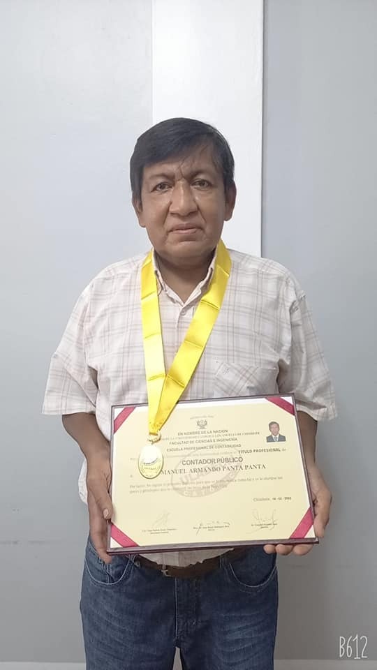 FUNCIONARIOS DEL GORE FAVORECEN CON CERTIFICADO DE TRABAJO A PERSONAL TERCERO