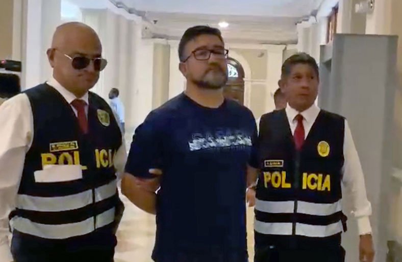 Exministro Geiner Alvarado fue trasladado a la carceleta del INPE en el penal Ancón II