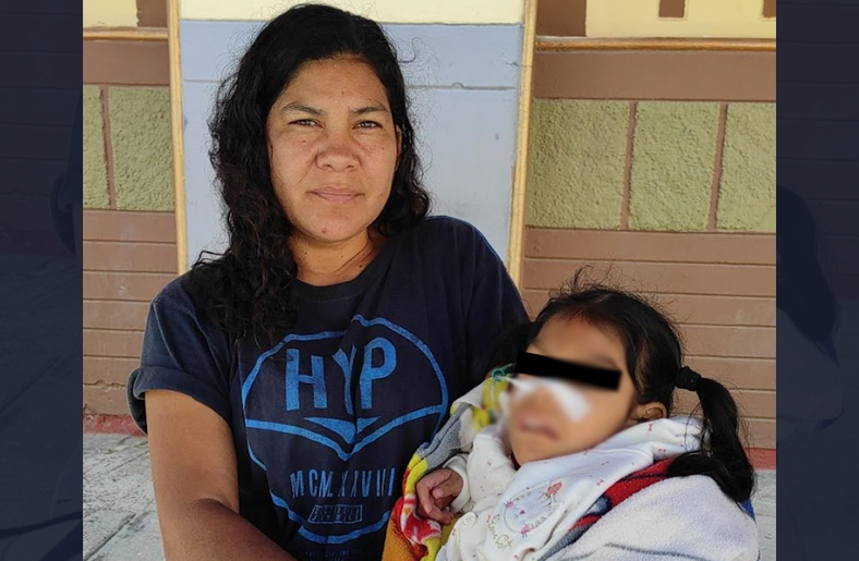 Madre de familia pide apoyo para el tratamiento de su hija con parálisis cerebral