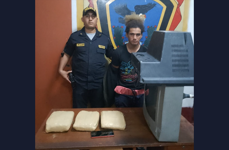 Policía detiene a venezolano que transportaba droga camuflada en el interior de un TV