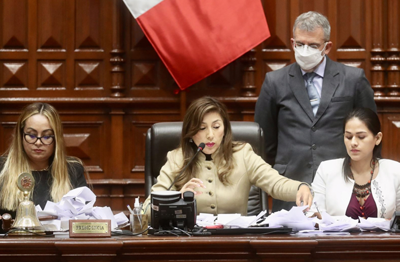 Bancada de APP respalda labor de Lady Camones al frente del Congreso