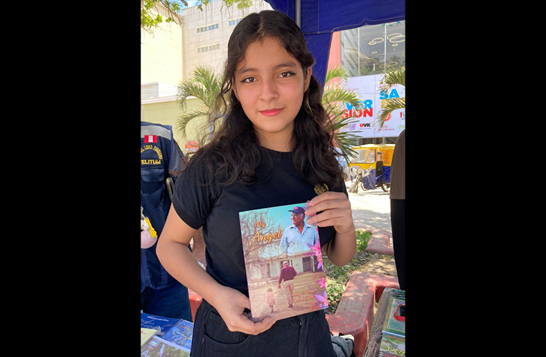 Joselyn Aguilar, la escritora más joven de Tumbes