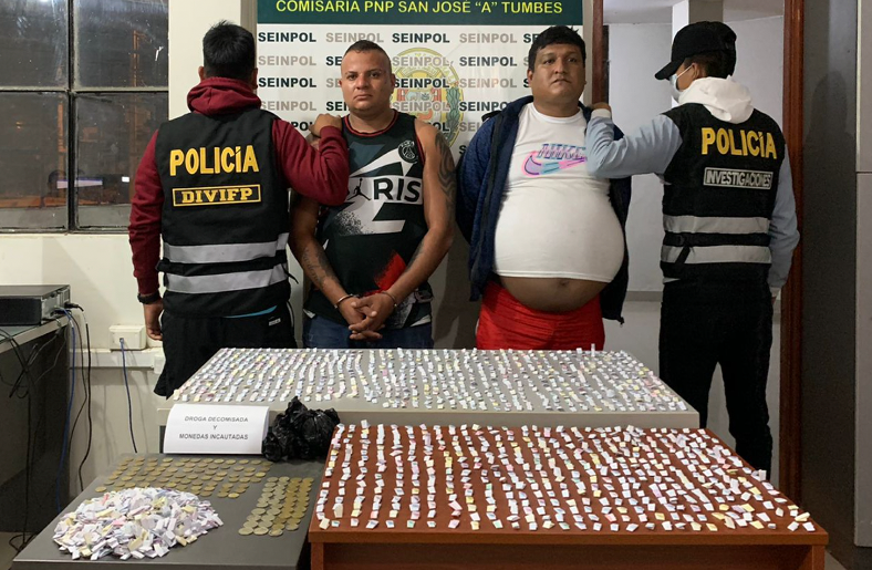 Capturan a dos vendedores de droga en el cercado