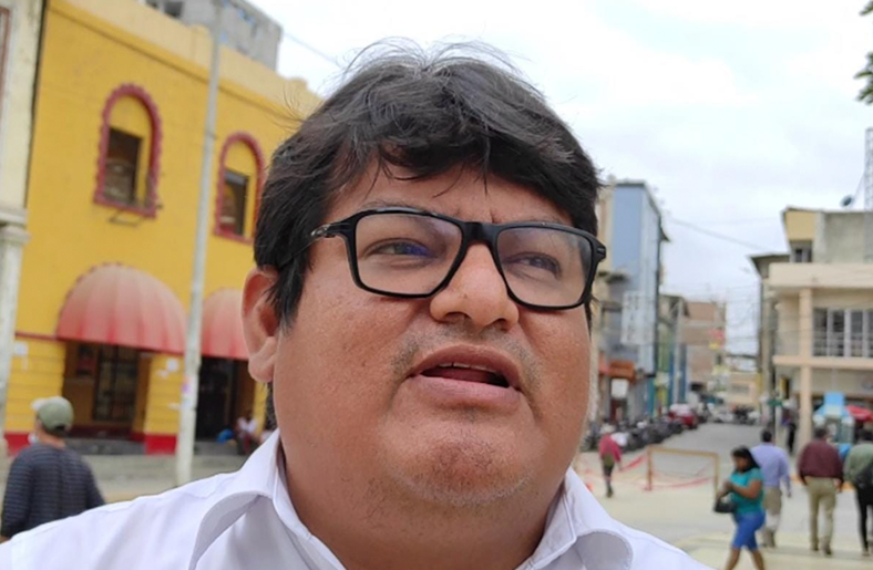 Javier Moquillaza: funcionarios de Ugel y director de la institución se negaron a recibir el colegio Carlos Teodoro Puell Mendoza